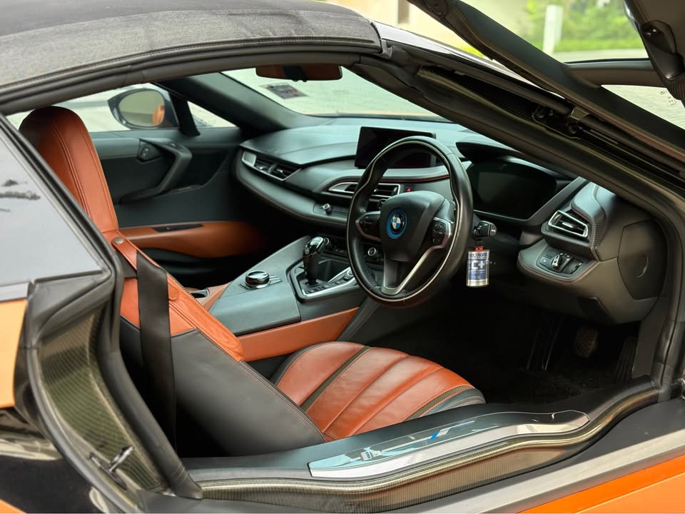 2018 BMW i8 Roadster - Phuket