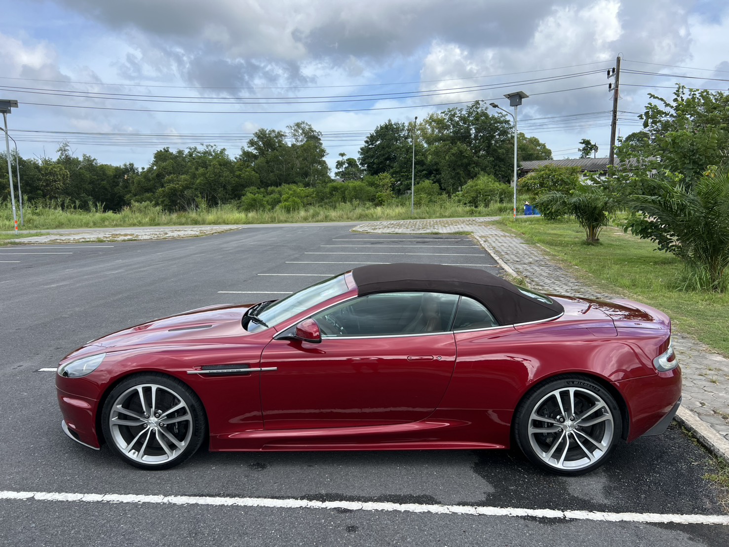 2010 Aston Marton DBS Convertible - Phuket